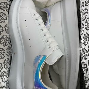 men’s alexander mcqueens